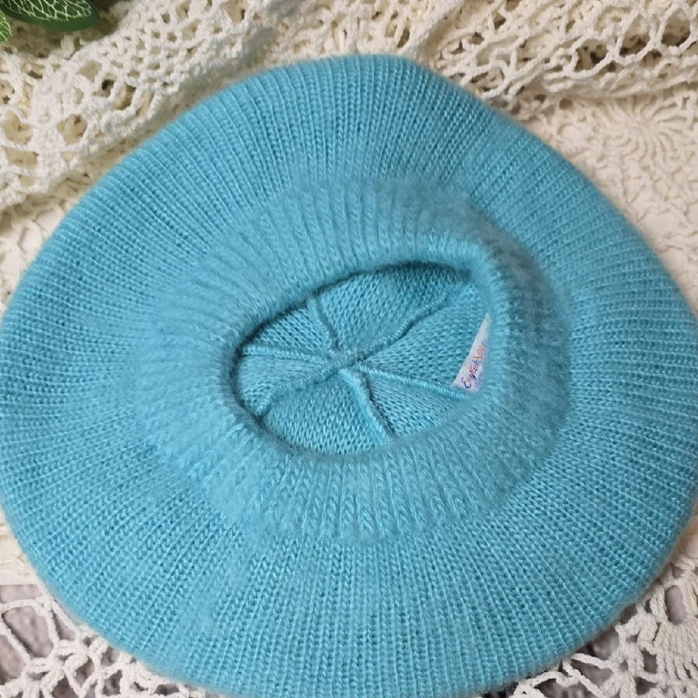 English Village Teal Women's Beret - Picture 3 of 5